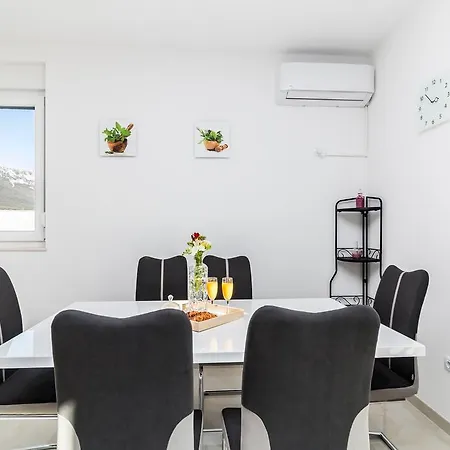 Bella Apartment
