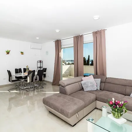 Apartment Bella Kastela