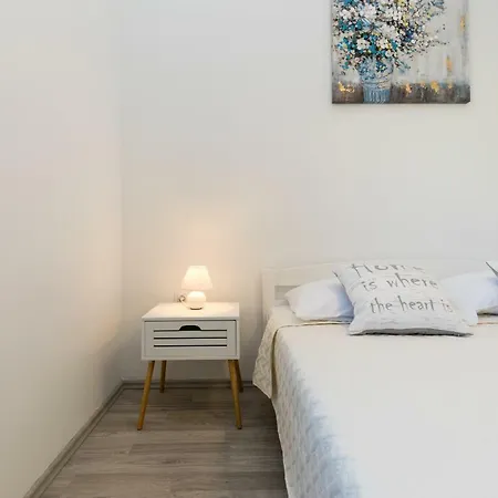 Bella Apartment